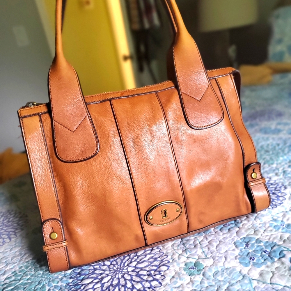 SOLD Elegant Tan Leather Tote Bag